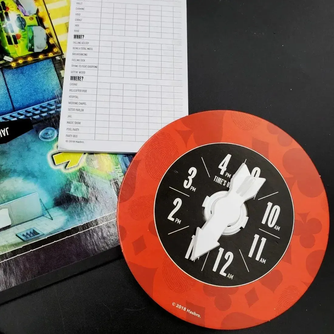 Clue: Lost in Vegas Edition - Competitive Mystery Board Game for Adults (2-6 Players, Ages 12+) - Hasbro Gaming - Image 5