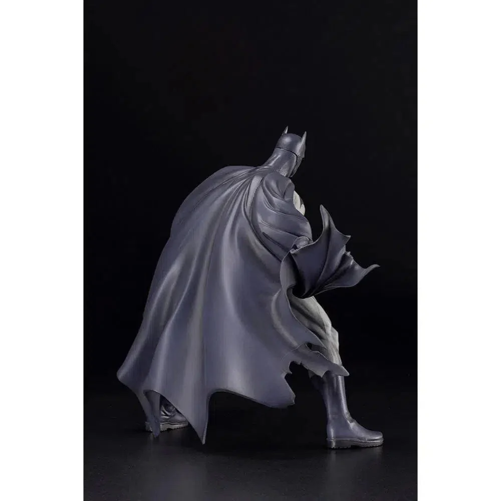 DC Comics [Batman: Hush] - Batman Statue Figure (1:6 Scale) - Kotobukiya - ArtFX Series - Image 5