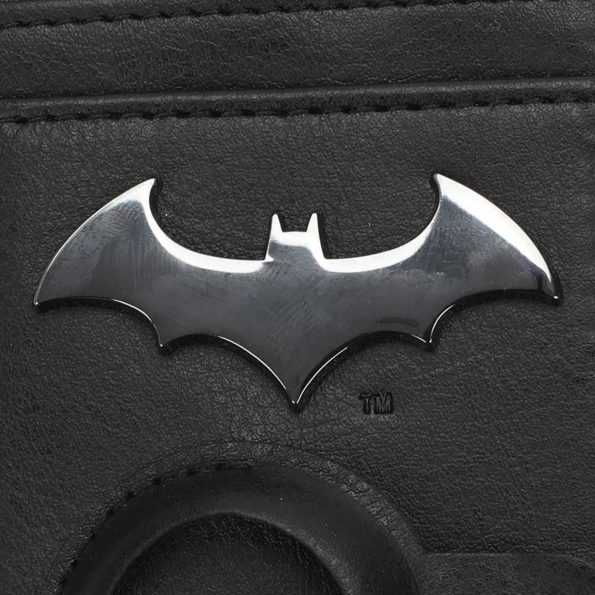 DC Comics: Batman [The Dark Knight] - Bat Symbol Card Wallet With Tracker Pouch - Bioworld - Image 6