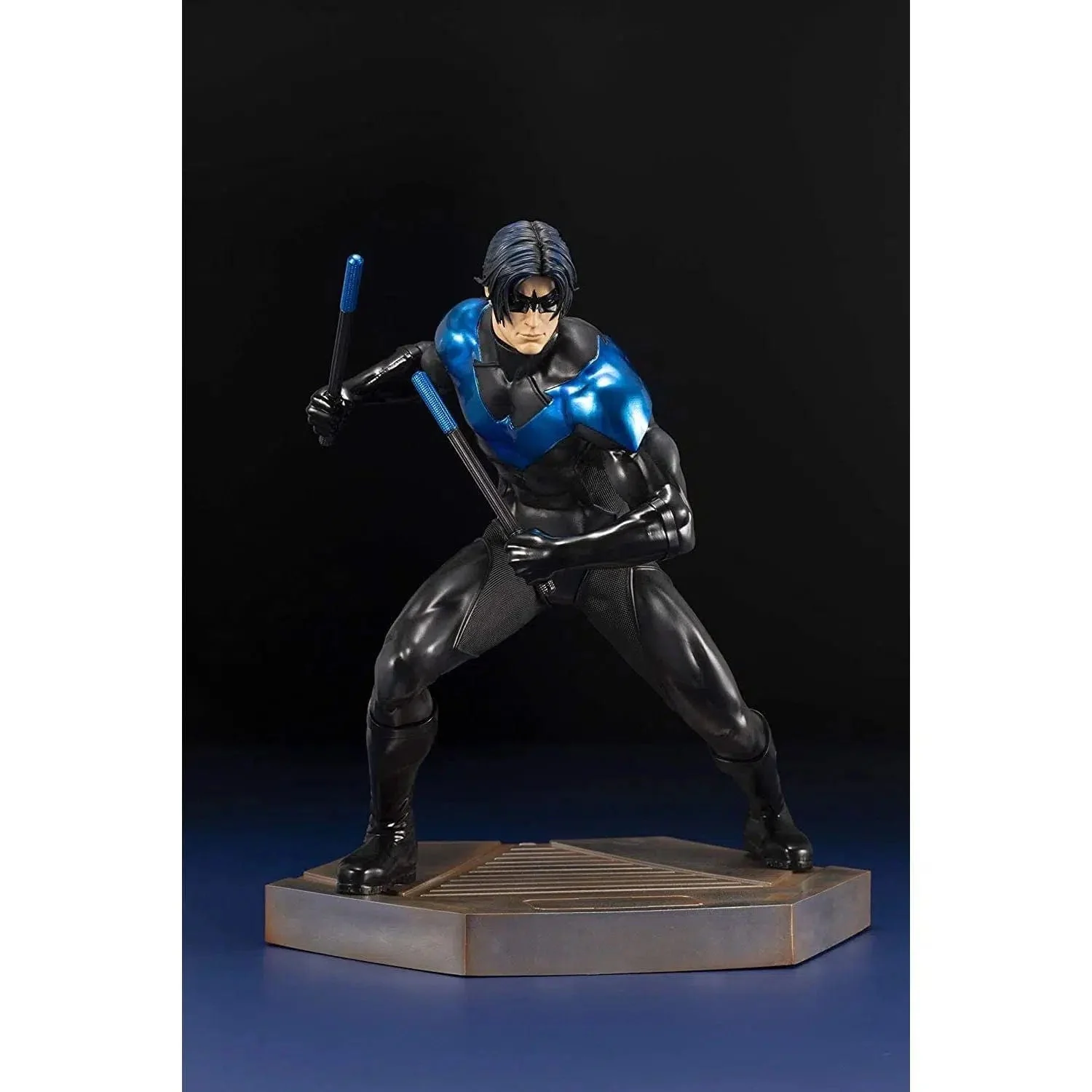 DC Comics [Titans] - Nightwing Figure (1:6 Scale) - Kotobukiya - ArtFX Series - Image 3