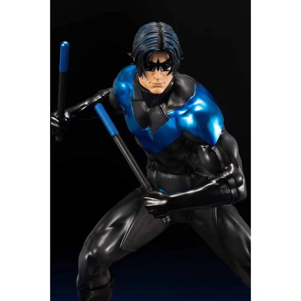 DC Comics [Titans] - Nightwing Figure (1:6 Scale) - Kotobukiya - ArtFX Series - Image 9