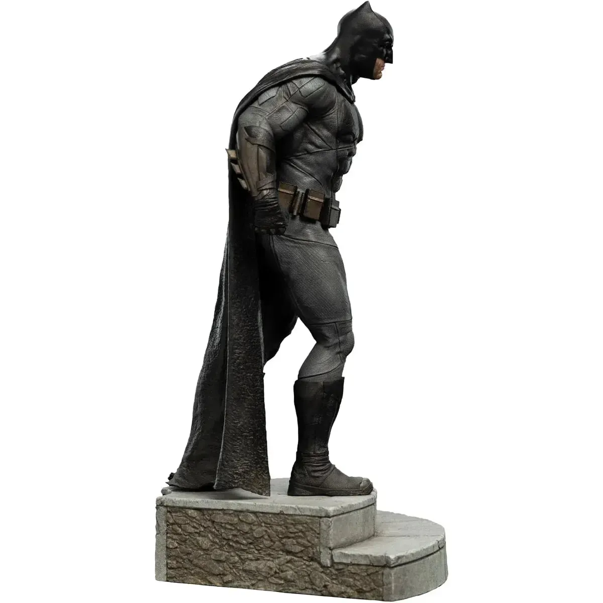 DC Comics [Zack Snyder's Justice League] - Angry Batman Statue Figure (1:6 Scale, Limited Edition: 1 in 500) - Weta Workshop - Classic Trinity Series - Image 6