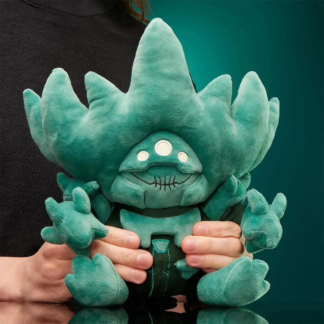 Destiny - Crota, Son of Oryx Plush (10.5") - Numskull - Image 5