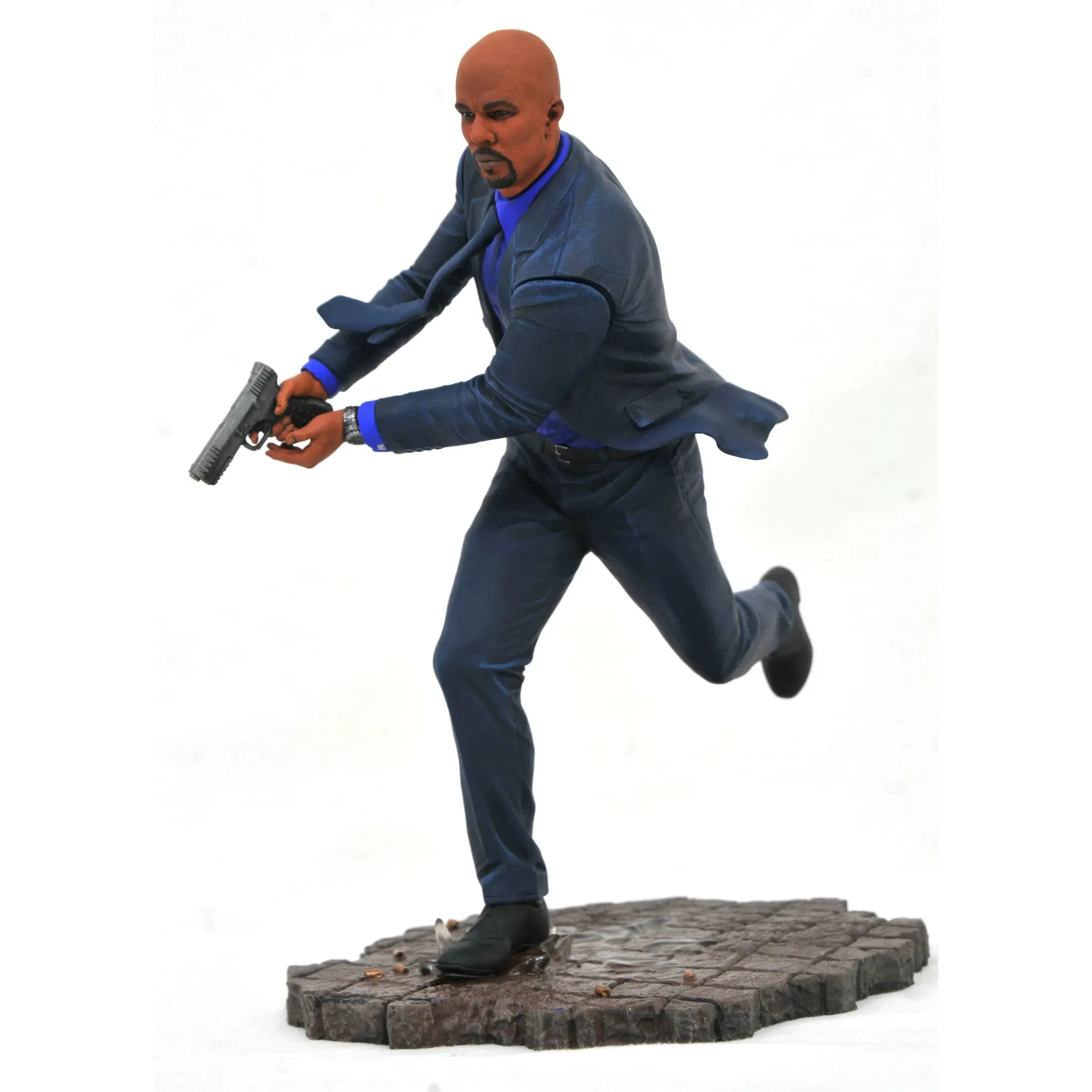 John Wick 2 - Running Cassian Figure (9") - Diamond Select Toys - Gallery Diorama Series - Image 3