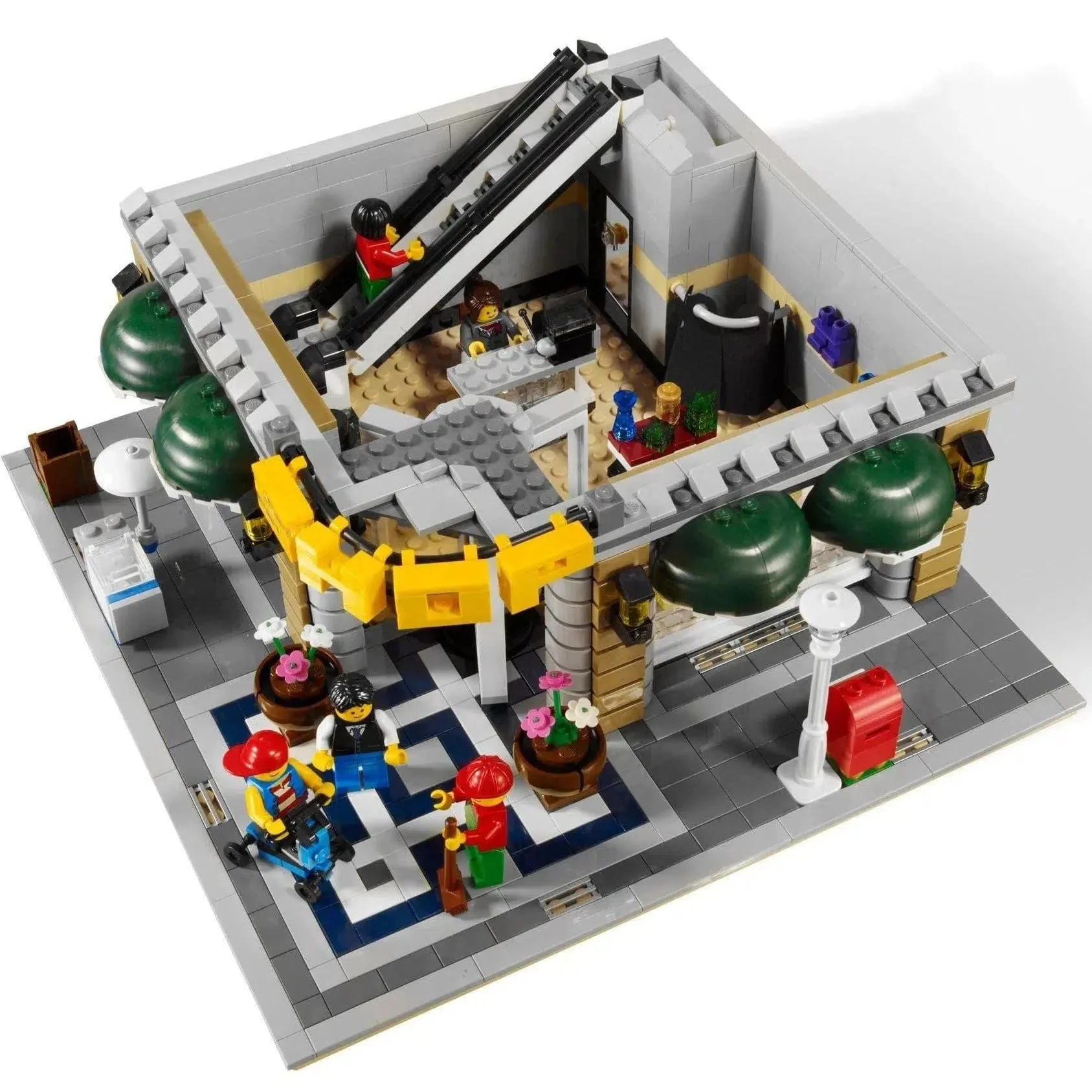 LEGO [Advanced models] - Grand Emporium Building Set - Modular Buildings Collection Series (10211) - Image 3