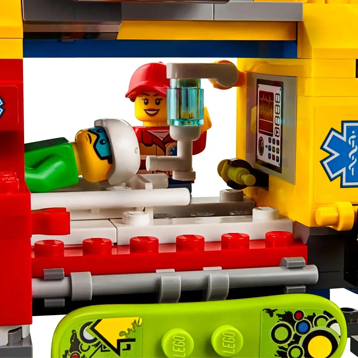 LEGO [City] - Ambulance Helicopter Building Set - Medical Series (60179) - Image 11