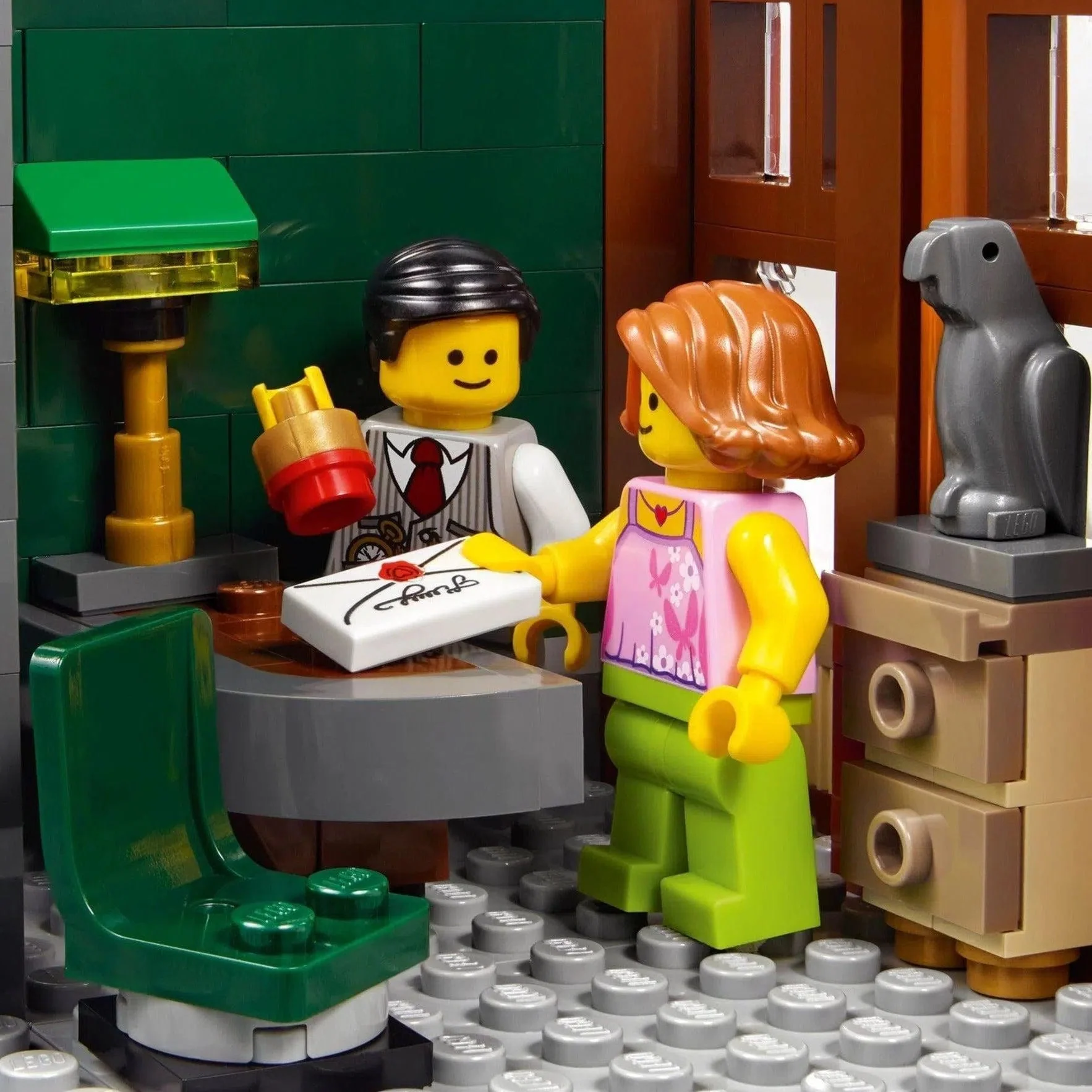 LEGO [Creator Expert] - Brick Bank Building Set - Modular Buildings Collection Series (10251) - Image 9
