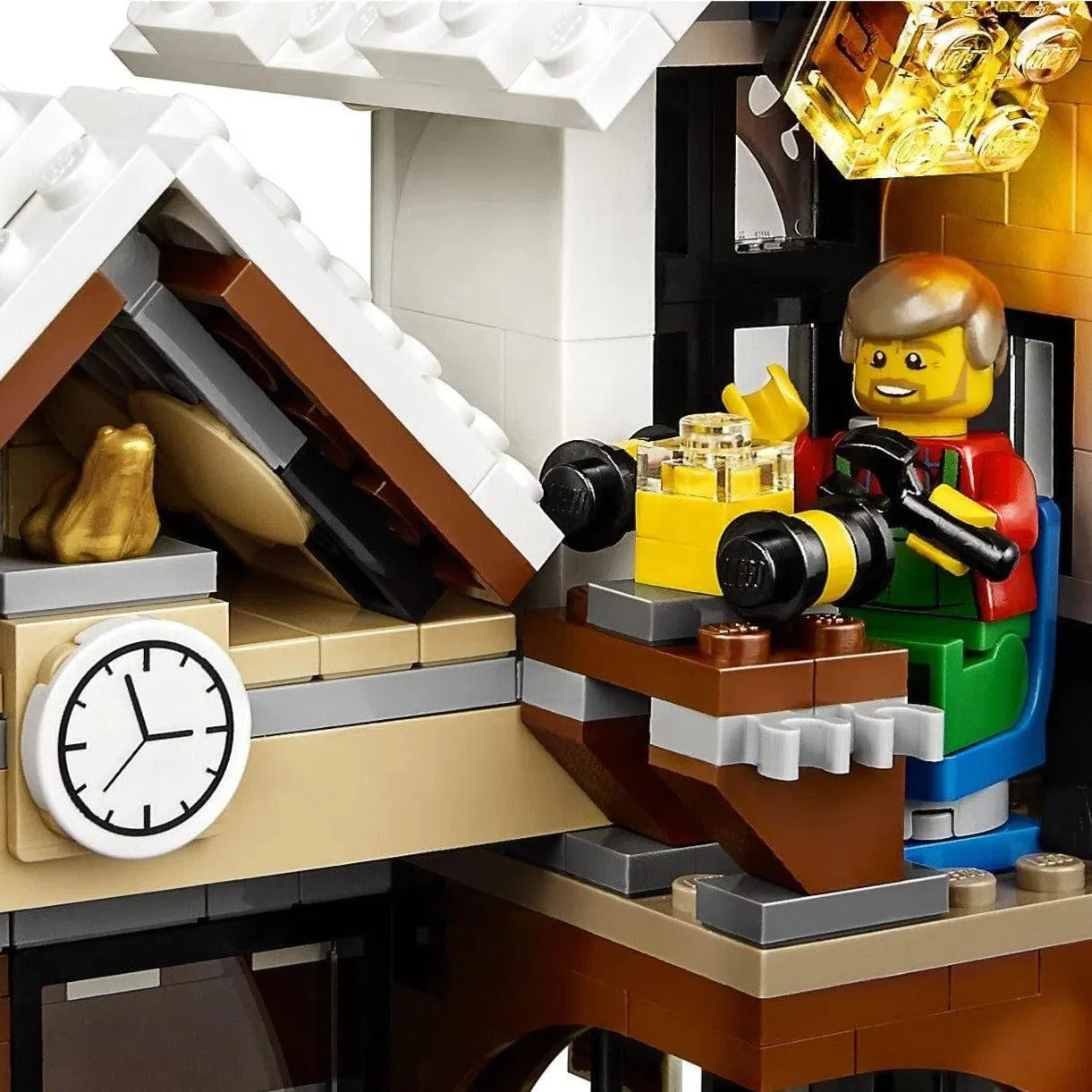 LEGO [Creator Expert] - Winter Toy Shop Building Set - Winter Village Collection Series (10249) - Image 5
