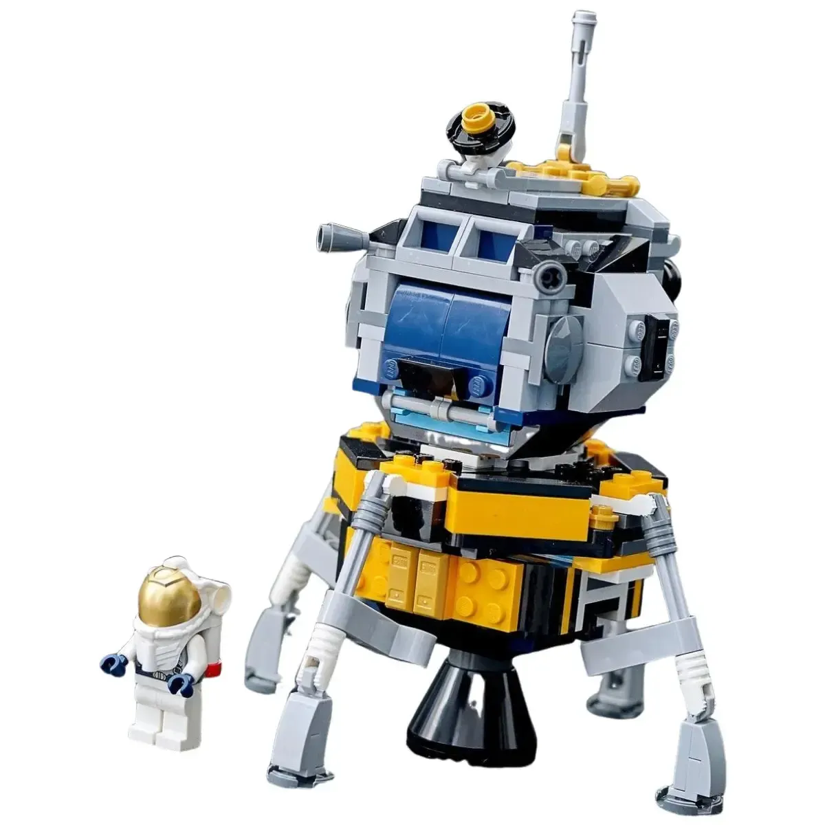 LEGO [Creator] - Space Shuttle Adventure Building Set - 3 in 1 Series (31117) - Image 5