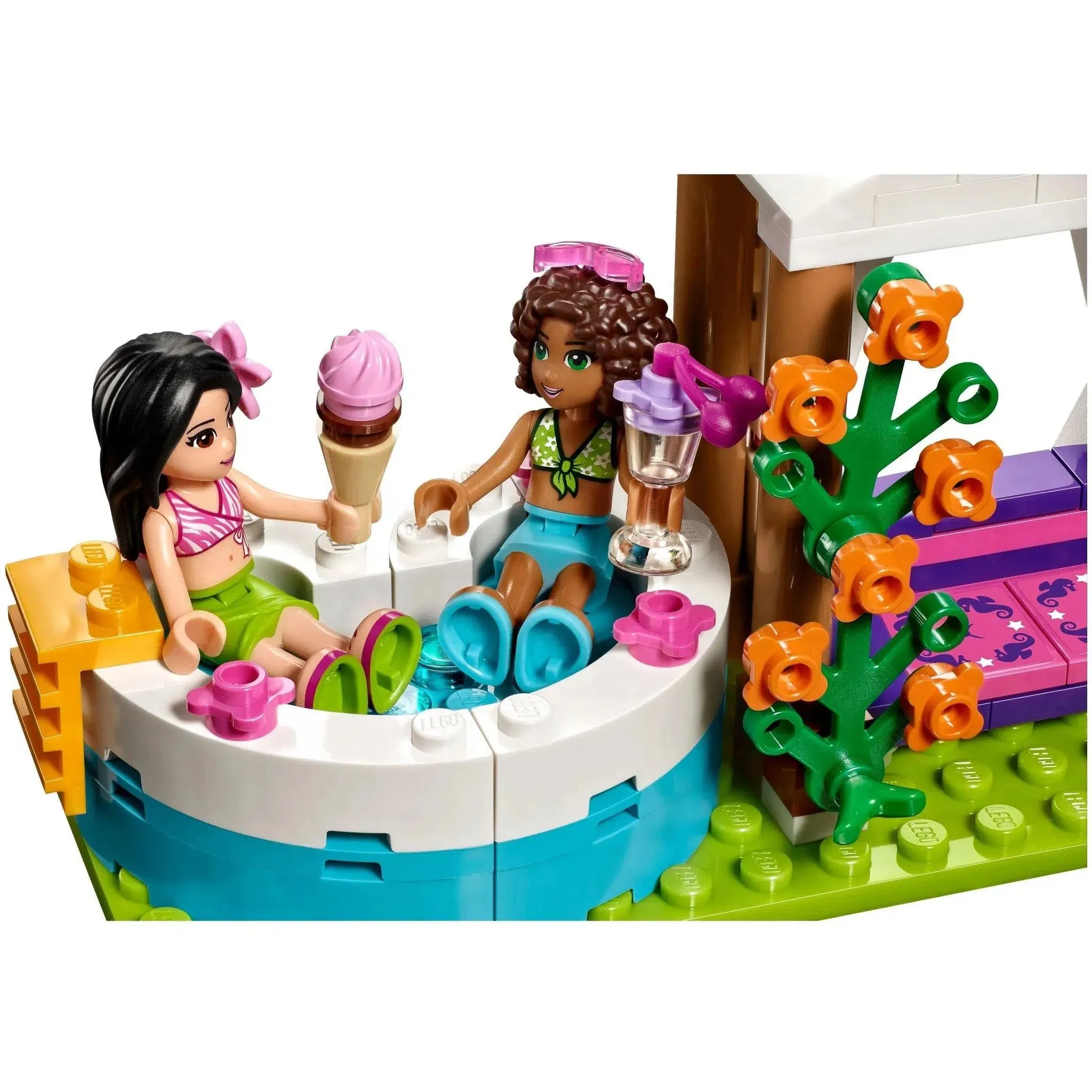 LEGO [Friends] - Heartlake Summer Pool Building Set - Summer Series (41313) - Image 4