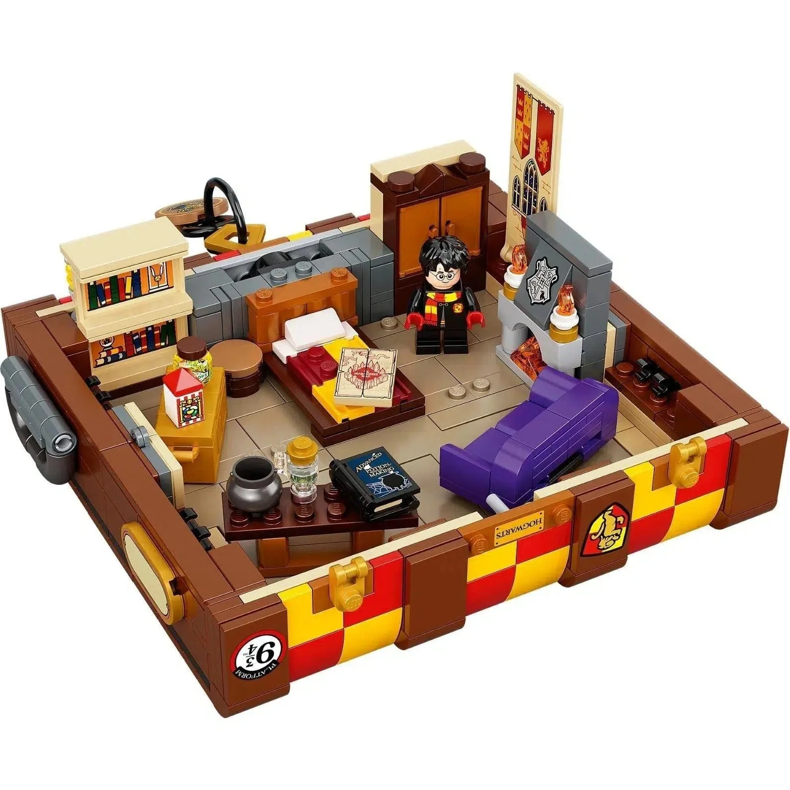 LEGO [Harry Potter] - Hogwarts Magical Trunk Building Set - Miscellaneous Series (76399) - Image 5