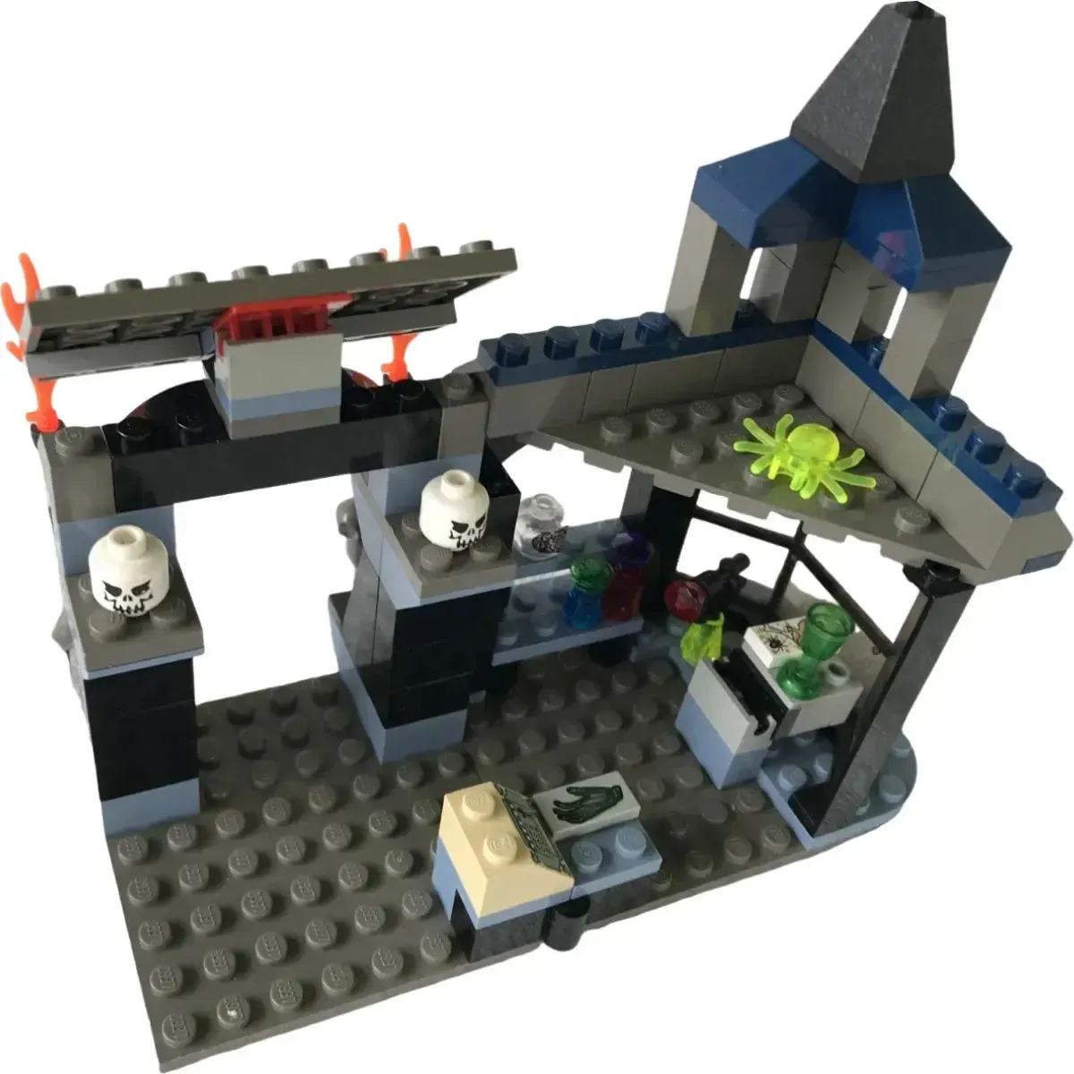LEGO [Harry Potter] - Knockturn Alley Building Set - Chamber of Secrets Series (4720) - Image 4