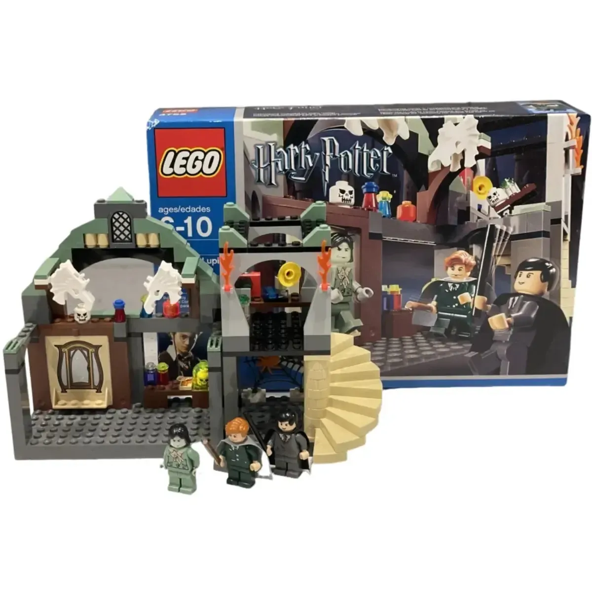 LEGO [Harry Potter] - Professor Lupin's Classroom Building Set - Prisoner of Azkaban Series (4752) - Image 2