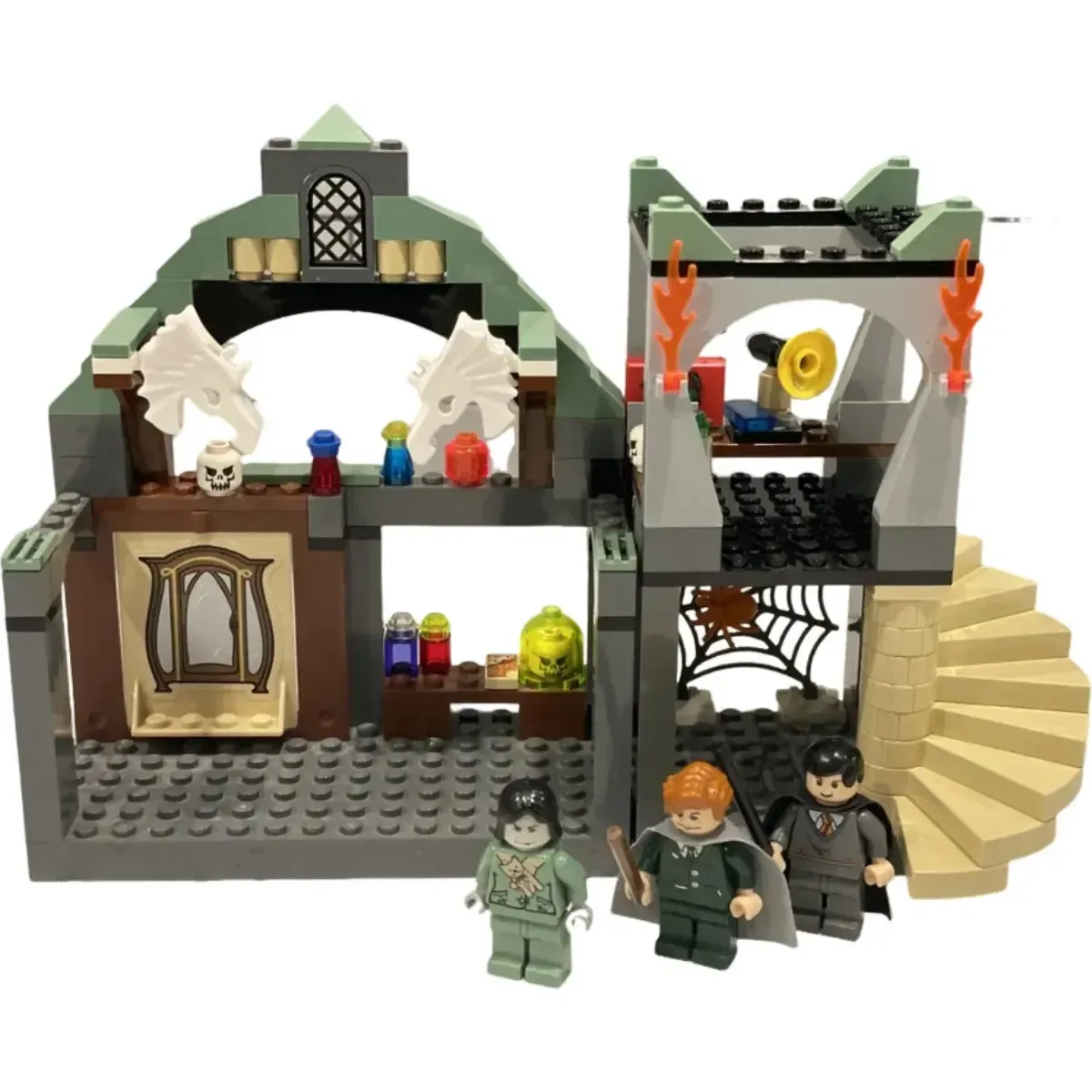 LEGO [Harry Potter] - Professor Lupin's Classroom Building Set - Prisoner of Azkaban Series (4752) - Image 4
