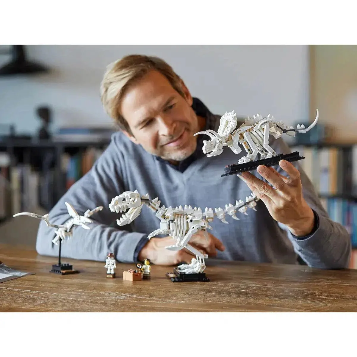 LEGO [Ideas] - Dinosaur Fossils (21320) - Image 26