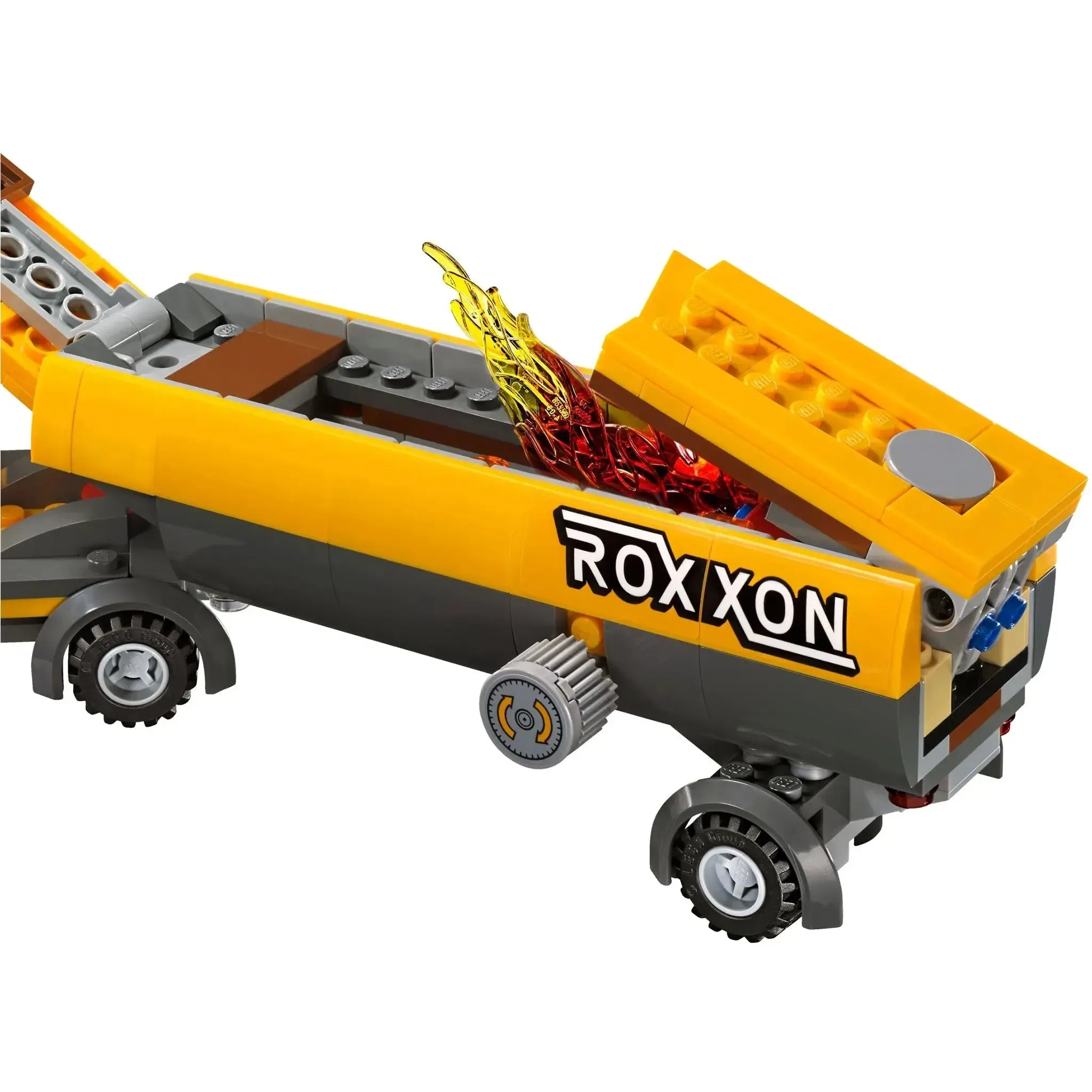 LEGO [Marvel Super Heroes] - Tanker Truck Takedown Building Set - Captain America: Civil War Series (76067) - Image 4