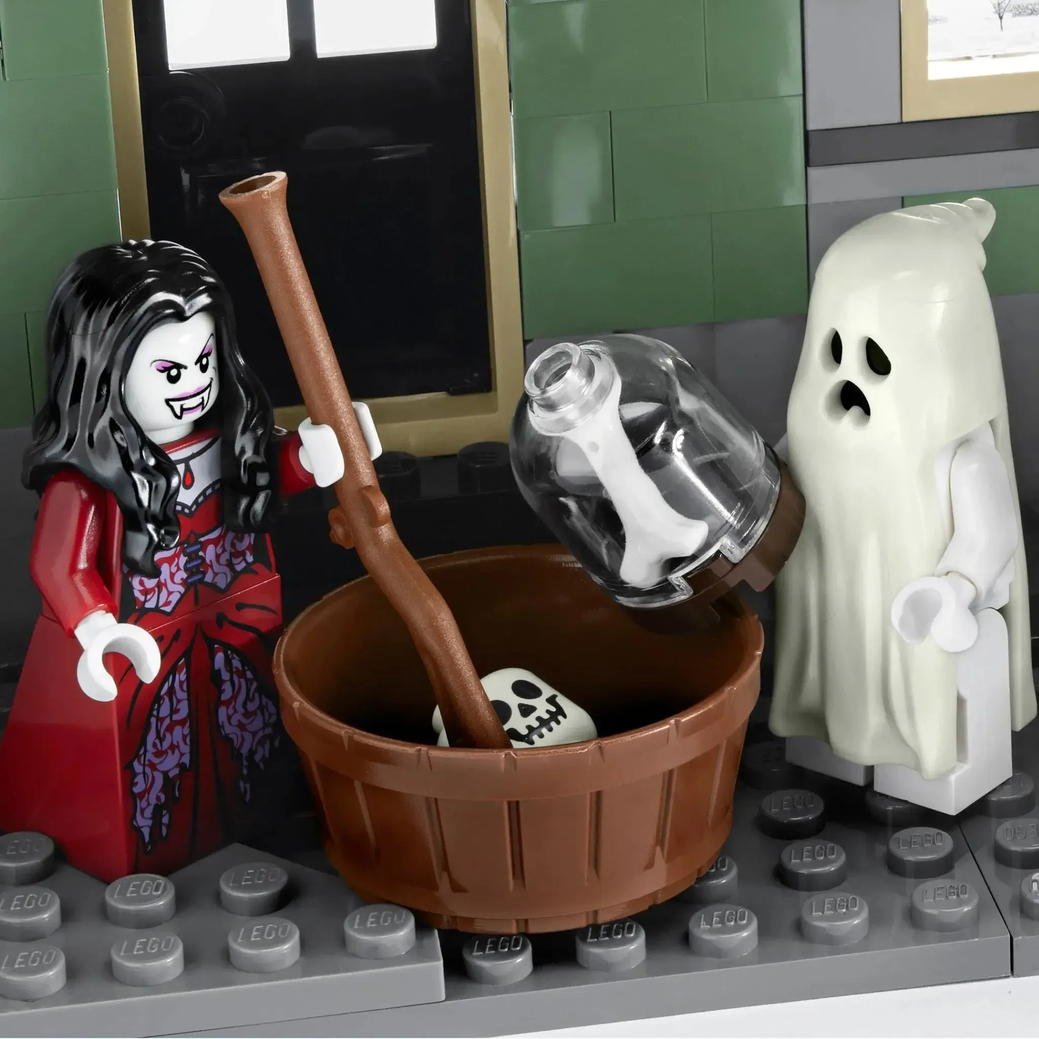 LEGO [Monster Fighters] - Haunted House Building Set - (10228) - Image 13