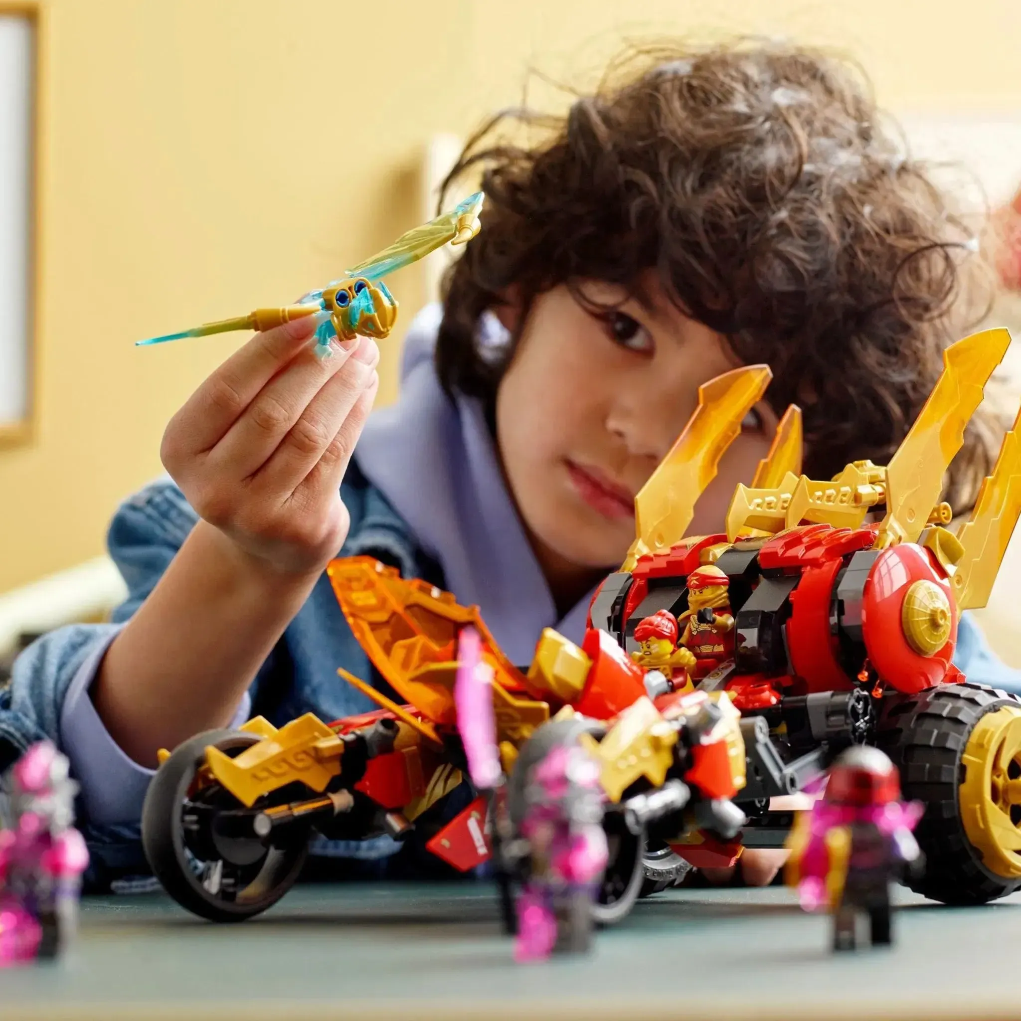 LEGO [Ninjago] - Kai's Golden Dragon Raider Building Set - Crystalized Series (71773) - Image 8