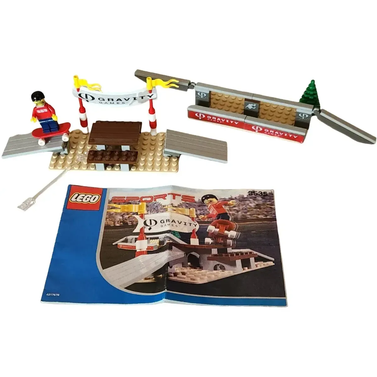 LEGO [Sports] - Skateboard Street Park Building Set - Gravity Games Series (3535) - Image 2