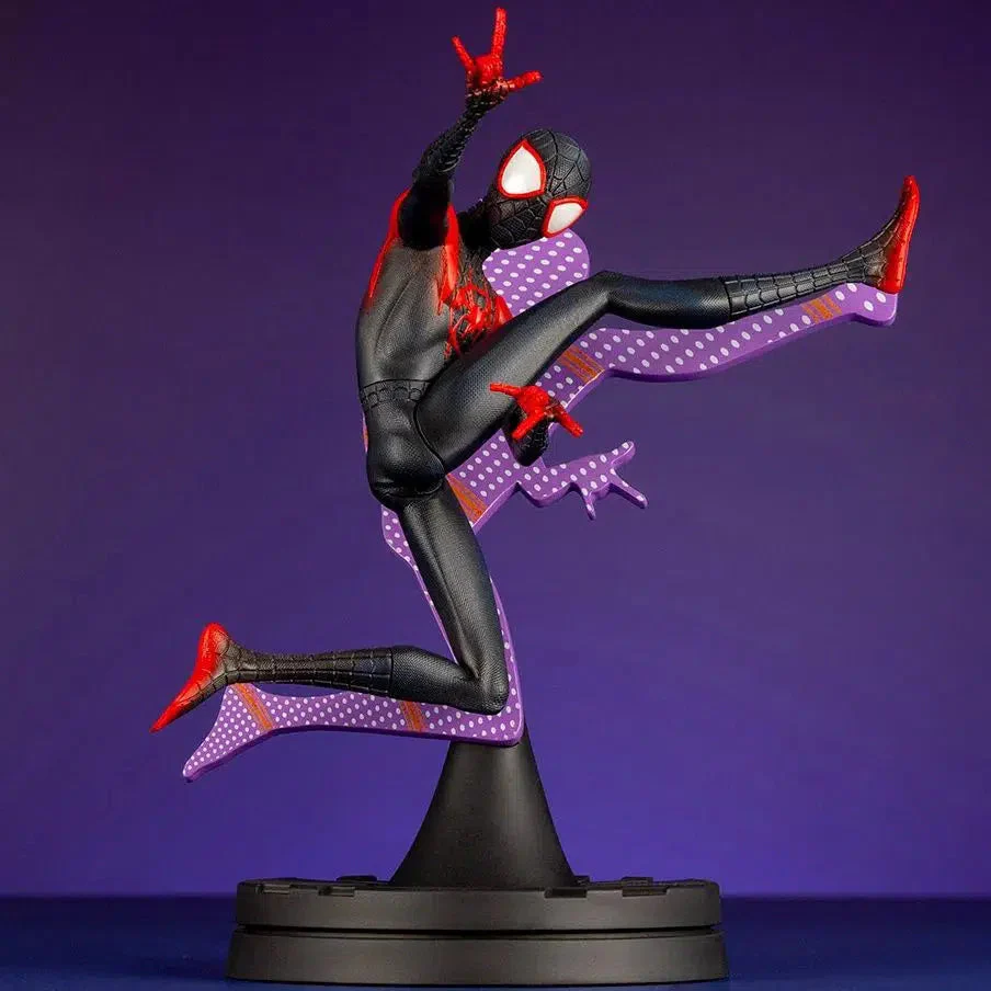 Marvel [Spider-Man Into The Spider-Verse] - Mile Morales Jumping Figure (1:10 Scale) - Kotobukiya - ArtFX+ Series - Image 8