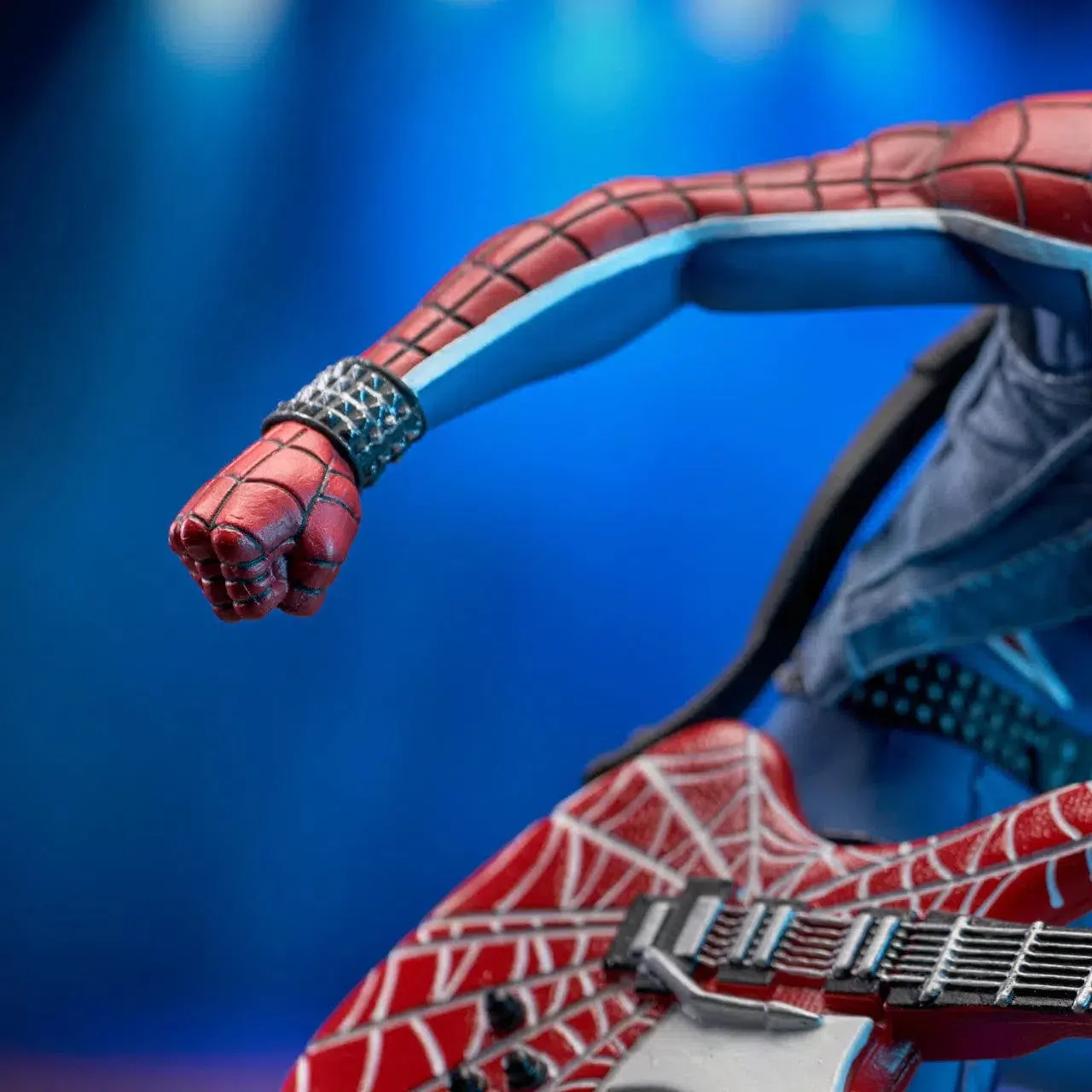 Marvel - Spider-Punk Figure (PlayStation 4 Version) - Diamond Select Toys - Gallery Diorama Series - Image 11