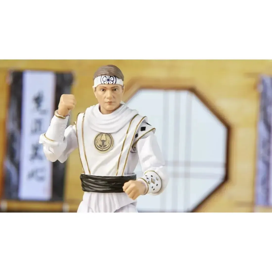 Power Rangers x Cobra Kai - White Crane Ranger Outfit Morphed Daniel Larusso (6") - Hasbro - Lightning Collection Series - Image 18