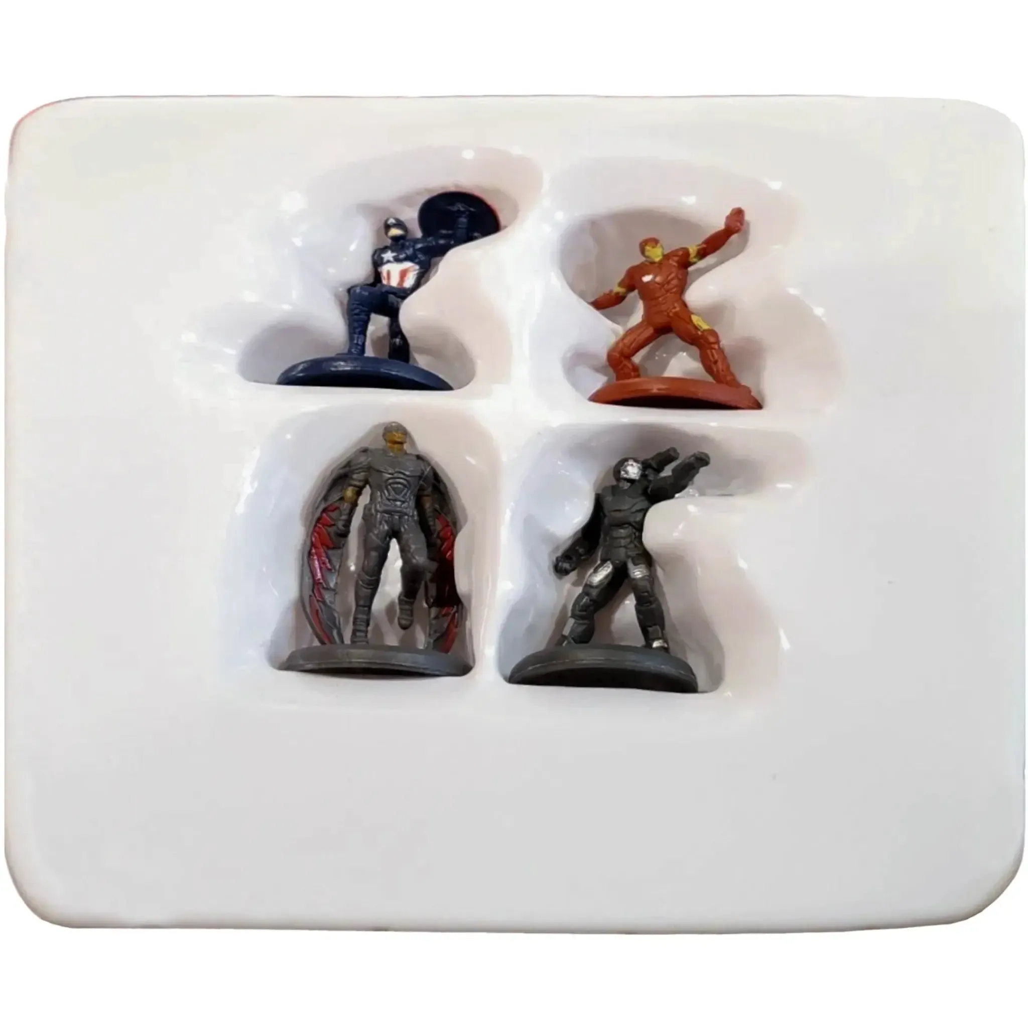 Risk: Civil War: Captain America - Area Control War Board Game for Family, Adults, and Children (2-4 Players, Ages 10+) - Hasbro - Image 6