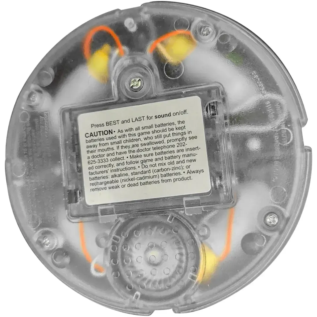 Simon - Puzzle Abstract Electronic Handheld Game for Adults, Family, and Children (1+ Players, Ages 7+) - Hasbro [Milton Bradley] - (1999) - Image 4