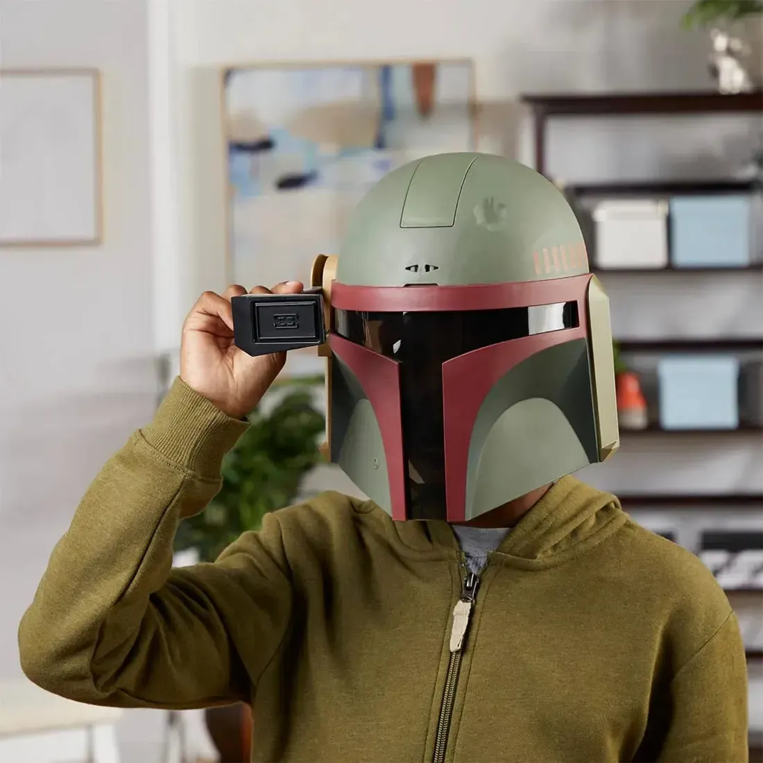 Star Wars [The Book of Boba Fett] - Talking Boba Fett Helmet Cosplay Mask Electronic Toy - Hasbro - Image 8