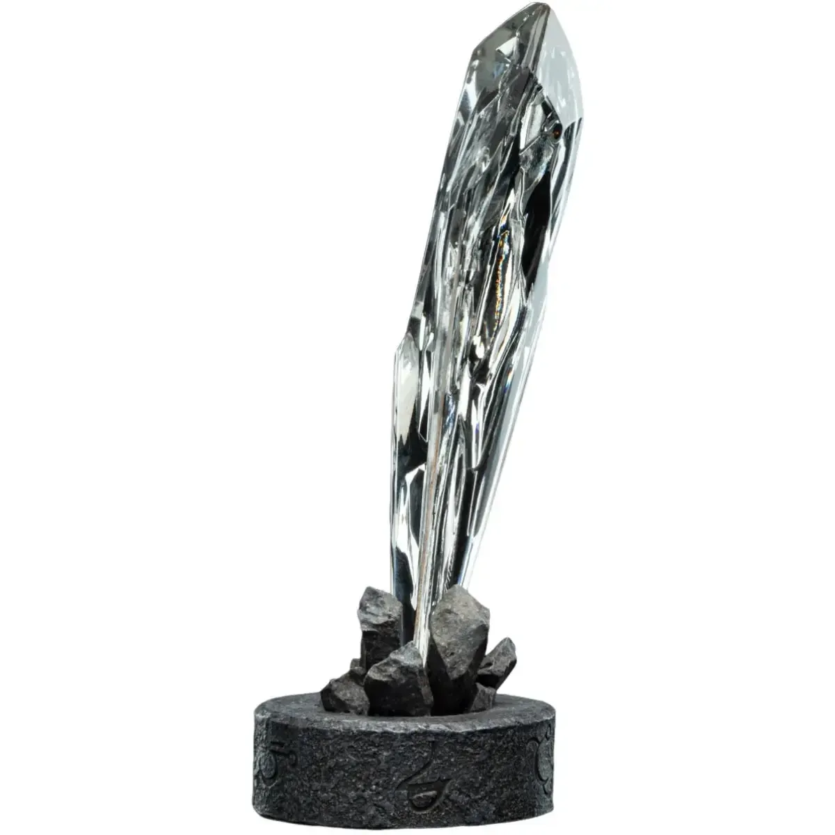 The Dark Crystal: Age of Resistance - The Crystal Shard with Light Up Base Prop Replica Statue Figure (1:1 Scale) - Weta Workshop - Image 4