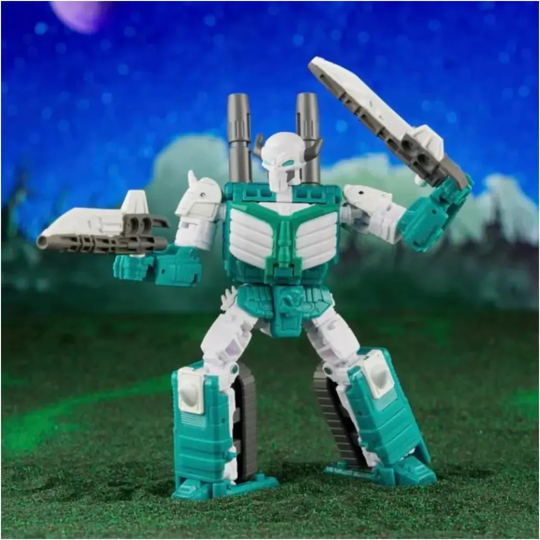 Transformers -  Troop Builder Multipack Action Figure Set (Decepticon Seeker, Quintesson Trooper, G1 Universe Cybertronian Trooper & Animated Universe Autotrooper) - Tomy - Image 5